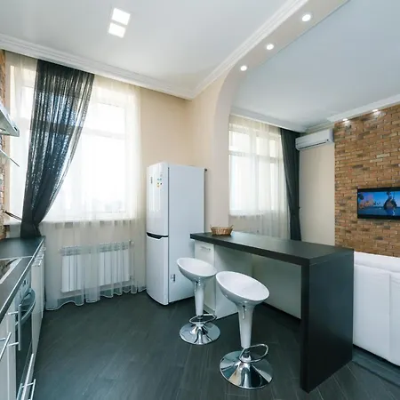 Apartment 1к люкс на жилянская 118 Kyiv