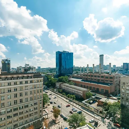 1к люкс на жилянская 118 *