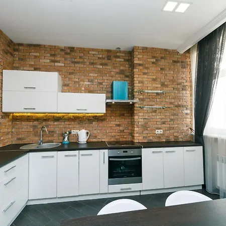 Apartment 1к люкс на жилянская 118